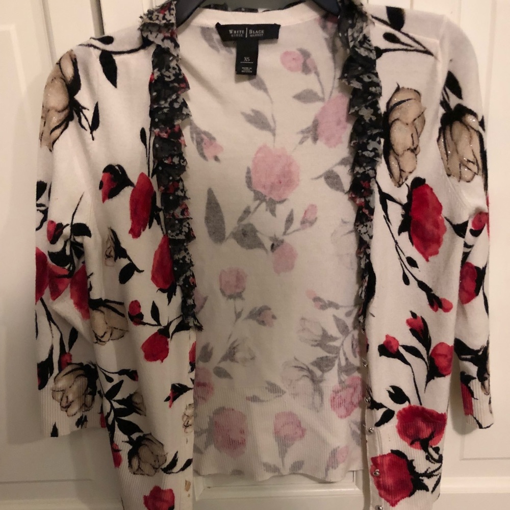 Gorgeous floral cardigan
